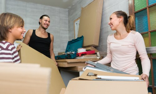 Professional packing services in Hook preparing moving boxes
