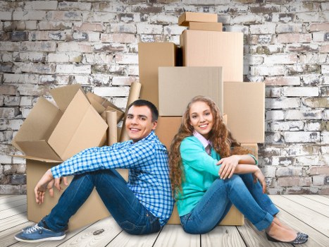 Packing boxes for a flat removals service in Hook